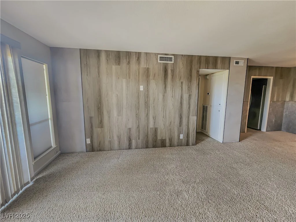 2867 Geary, Las Vegas, NV 89109