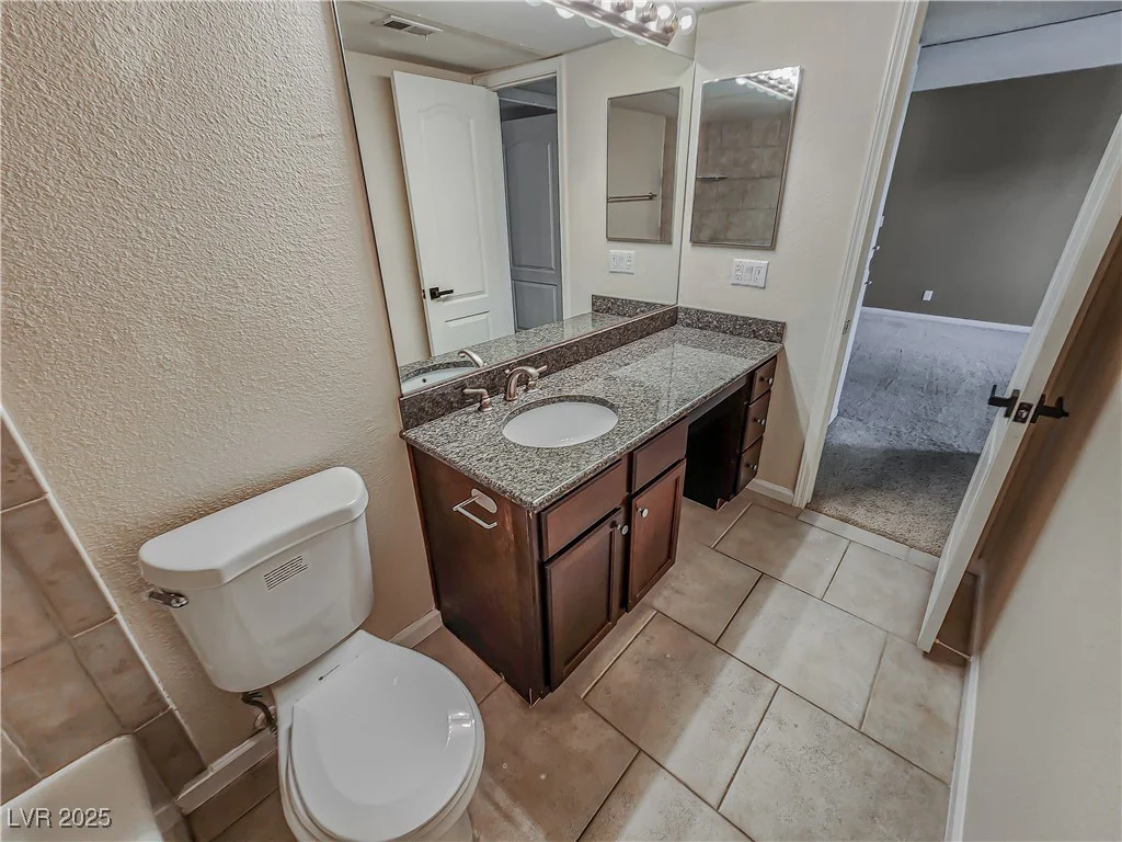 2867 Geary, Las Vegas, NV 89109