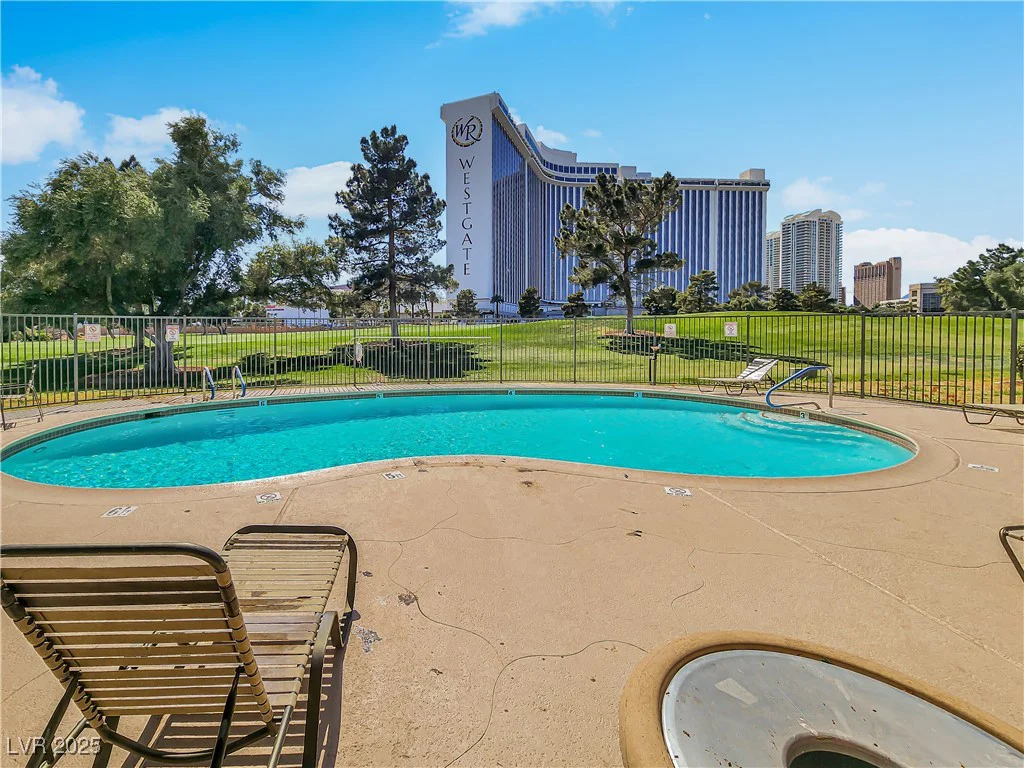2867 Geary, Las Vegas, NV 89109