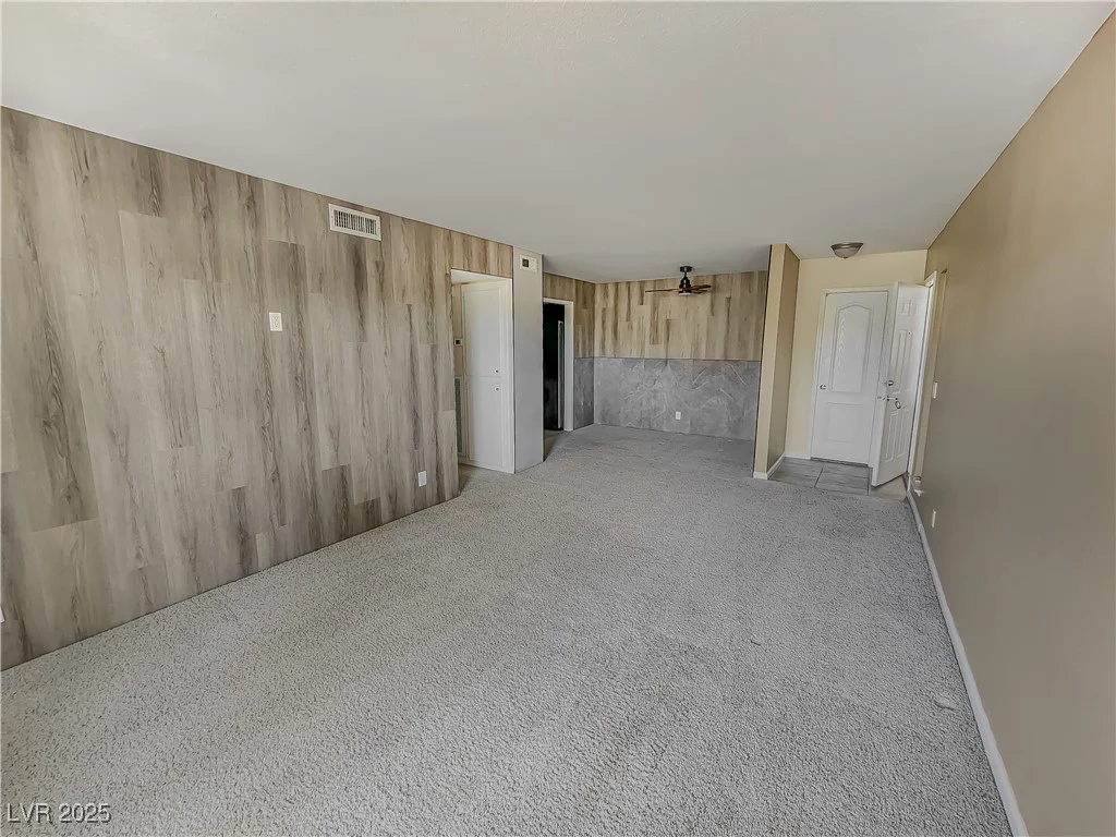 2867 Geary, Las Vegas, NV 89109