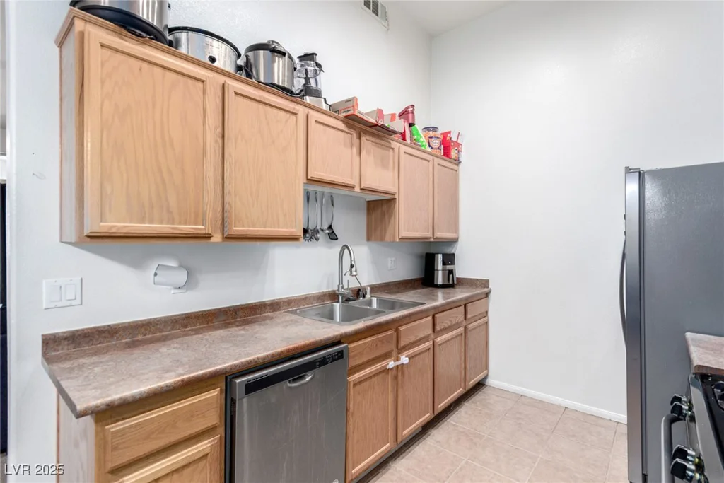 3515 Cactus Shadow, Las Vegas, NV 89129