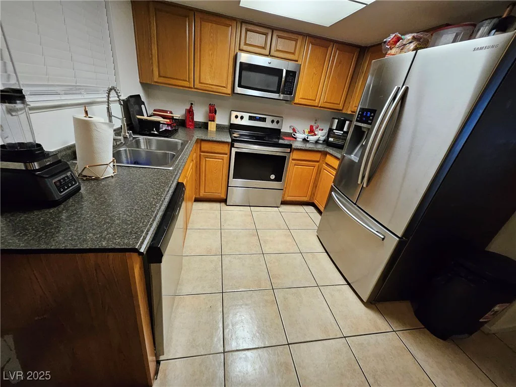 2200 Comet, North Las Vegas, NV 89030