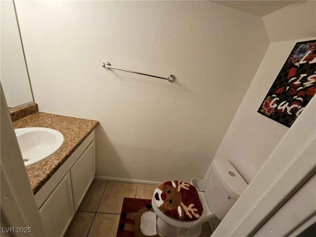 2200 Comet, North Las Vegas, NV 89030