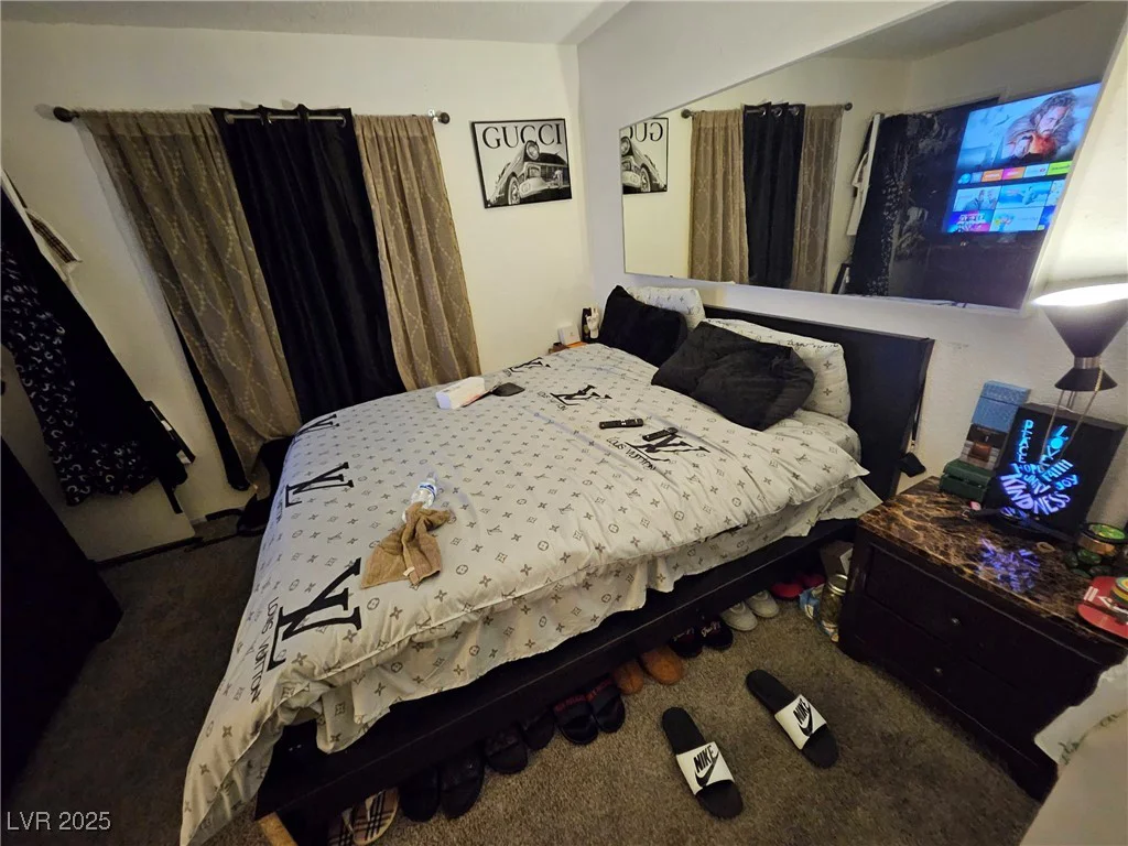 2200 Comet, North Las Vegas, NV 89030