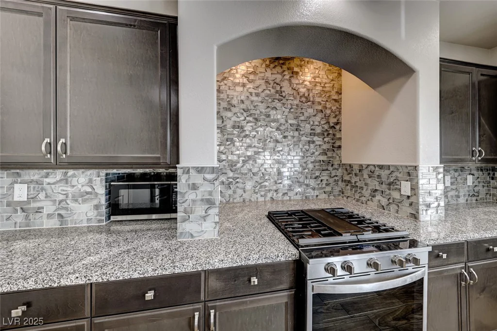 10598 Aphrodite, Las Vegas, NV 89183