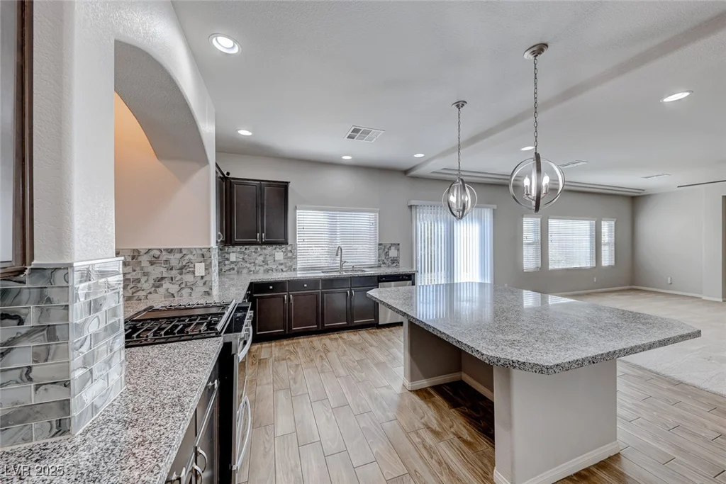 10598 Aphrodite, Las Vegas, NV 89183