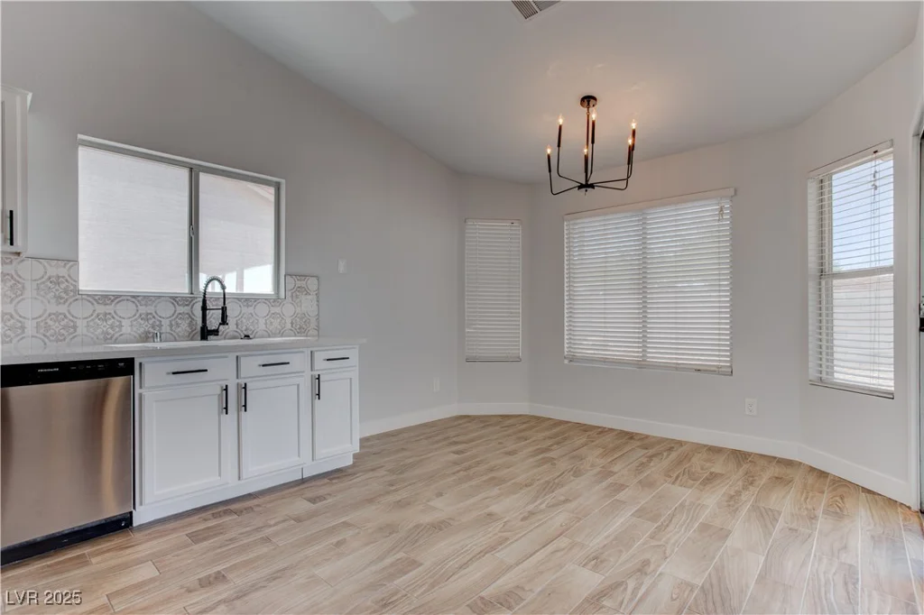 887 Cozy Valley, Henderson, NV 89015