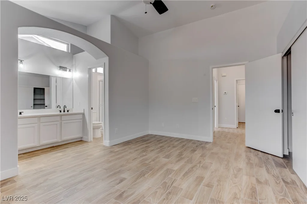 887 Cozy Valley, Henderson, NV 89015