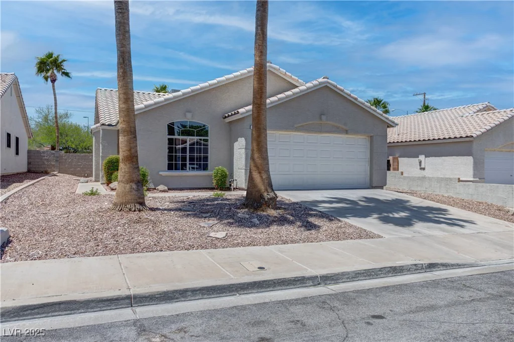 887 Cozy Valley, Henderson, NV 89015