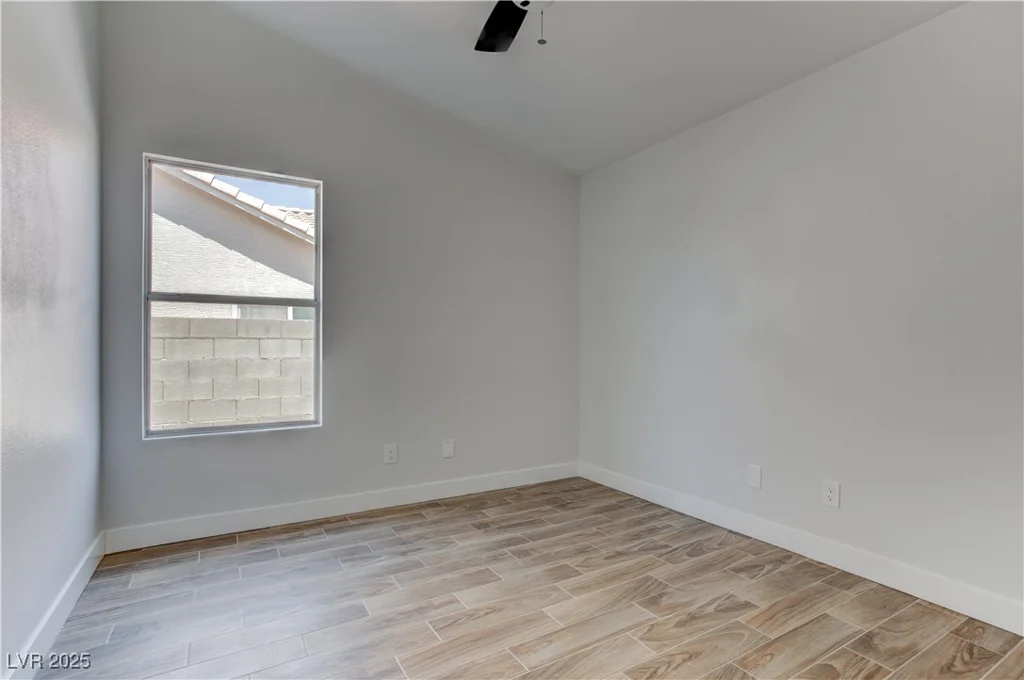 887 Cozy Valley, Henderson, NV 89015