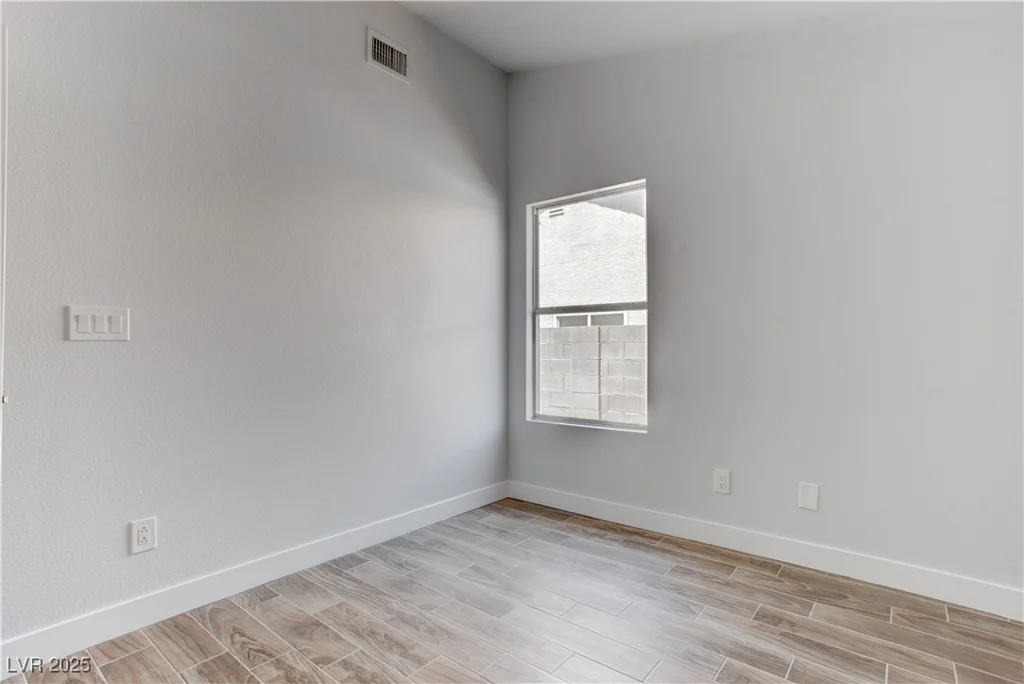 887 Cozy Valley, Henderson, NV 89015
