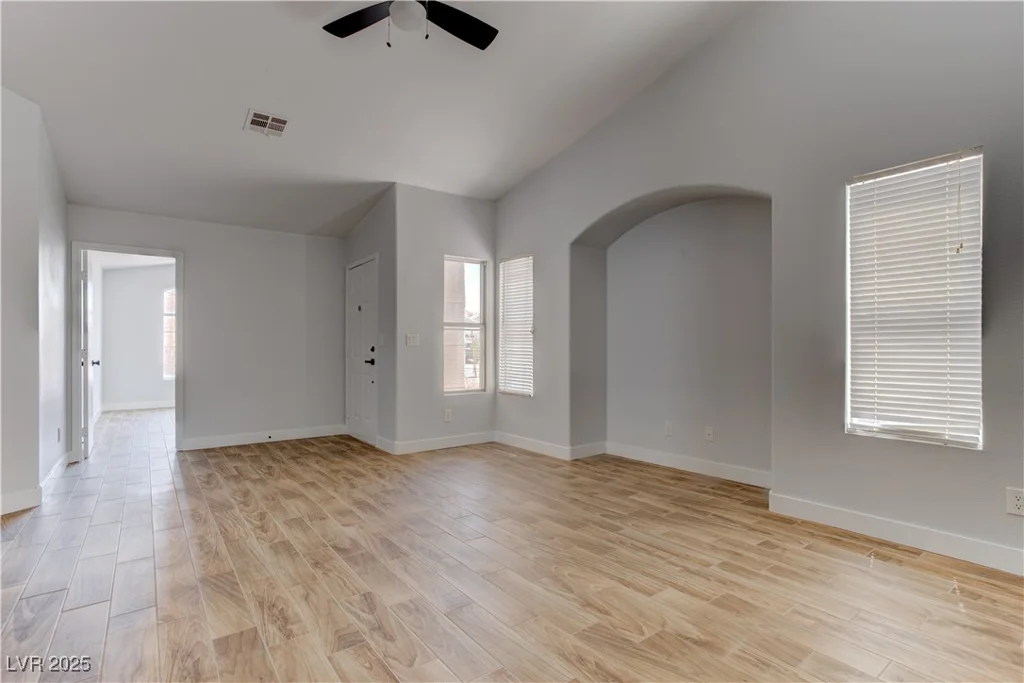 887 Cozy Valley, Henderson, NV 89015