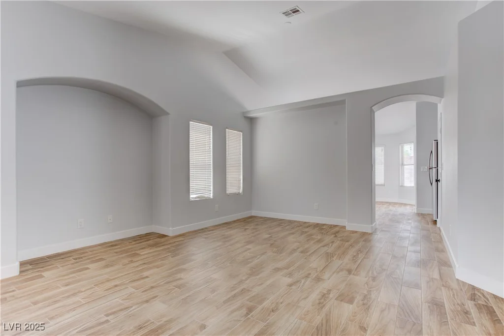 887 Cozy Valley, Henderson, NV 89015