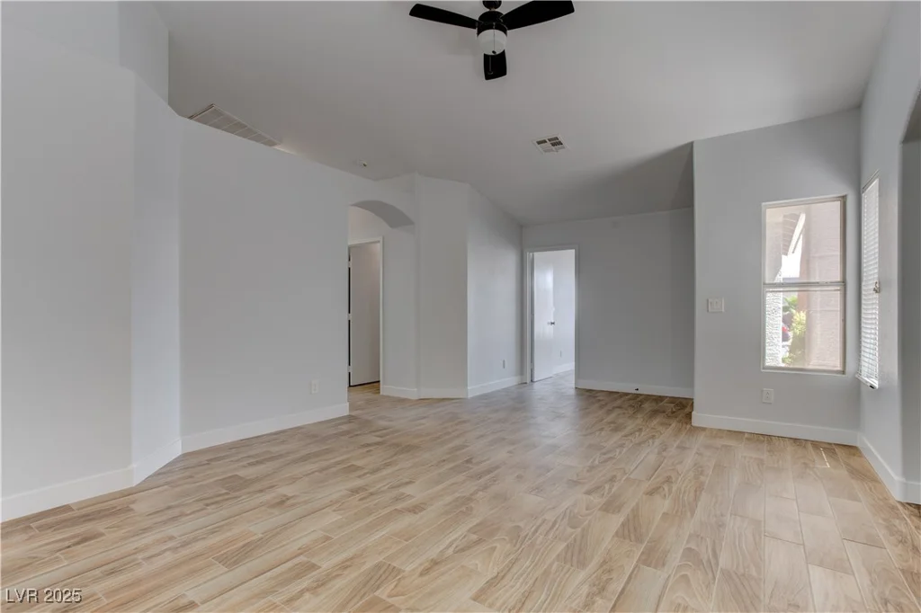 887 Cozy Valley, Henderson, NV 89015