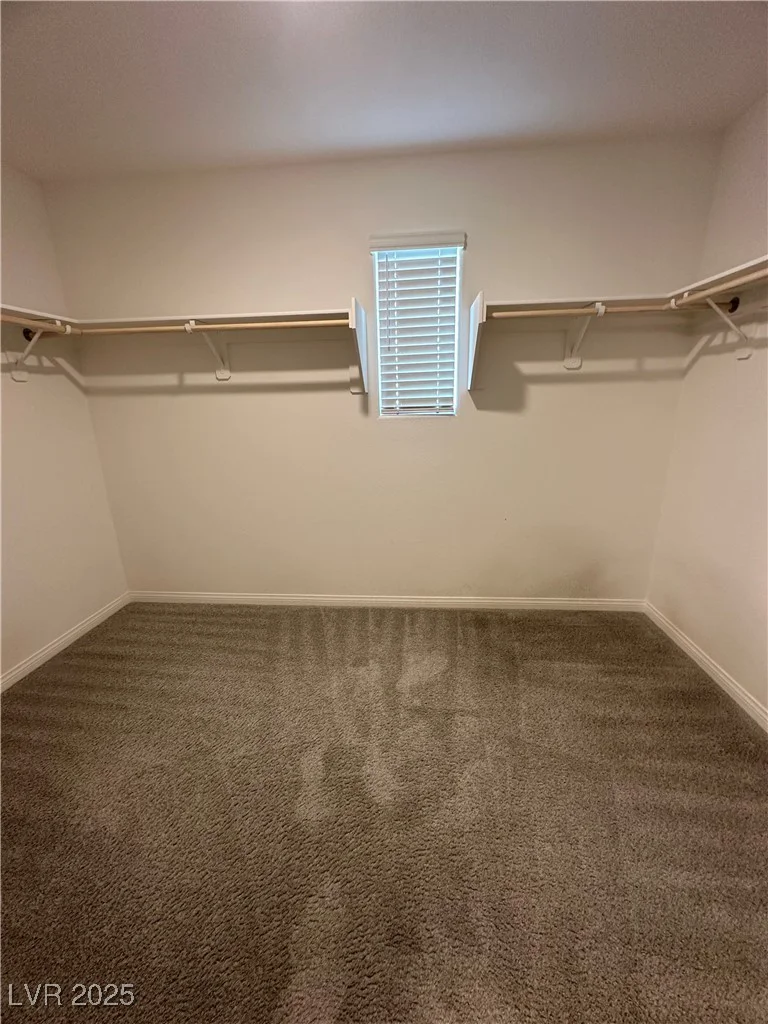 12170 Midnight Pine, Las Vegas, NV 89183