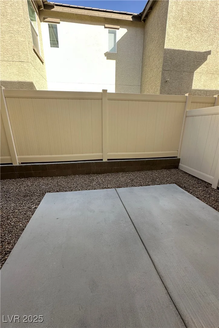 12170 Midnight Pine, Las Vegas, NV 89183
