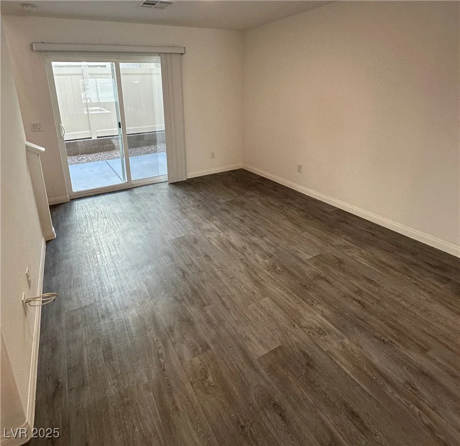 12170 Midnight Pine, Las Vegas, NV 89183