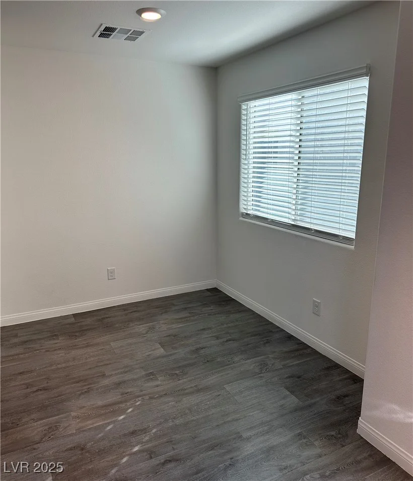 12170 Midnight Pine, Las Vegas, NV 89183