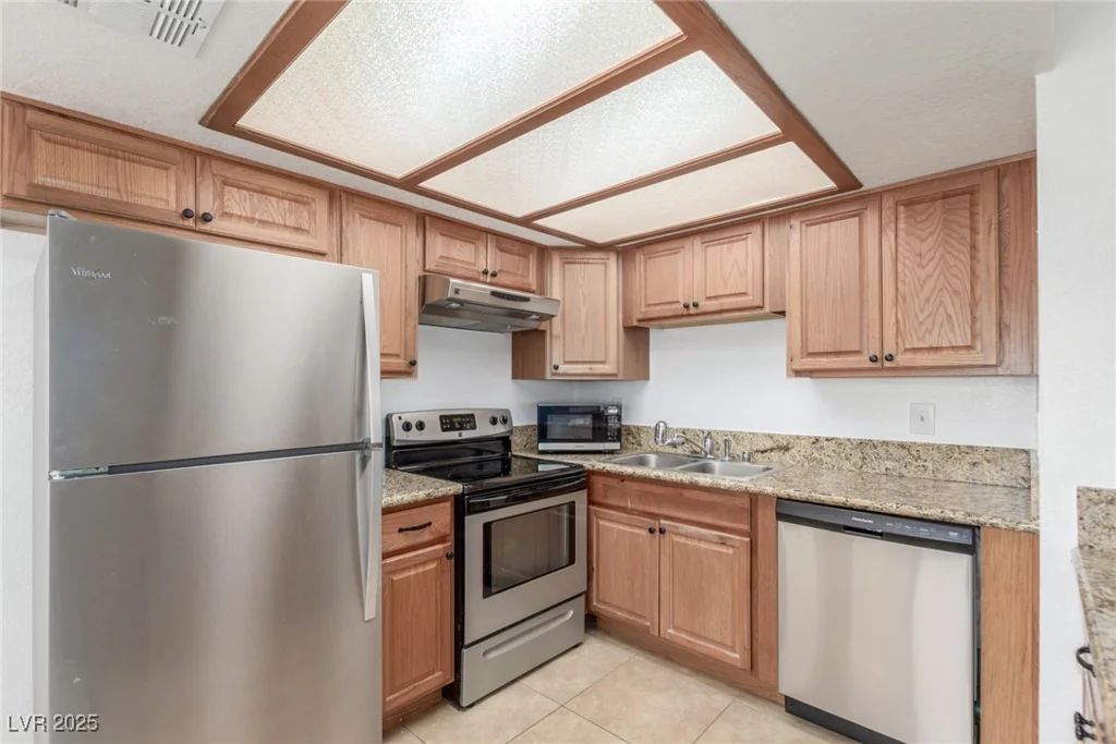 1017 Falconhead, Las Vegas, NV 89128