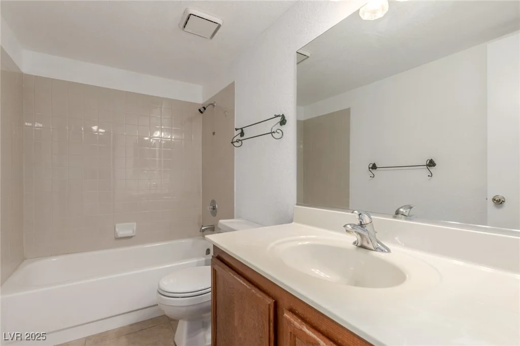 1017 Falconhead, Las Vegas, NV 89128