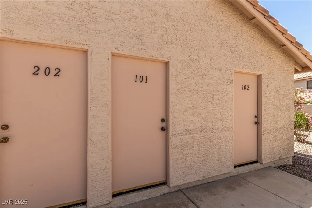 1017 Falconhead, Las Vegas, NV 89128