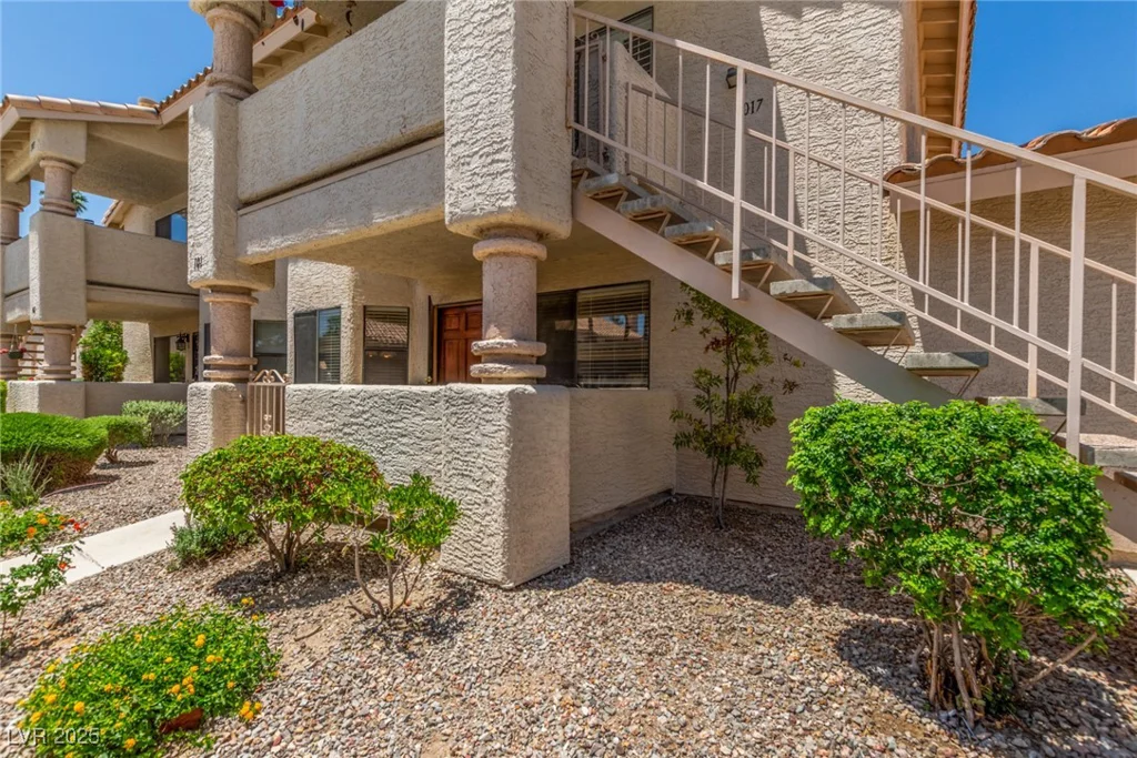 1017 Falconhead, Las Vegas, NV 89128