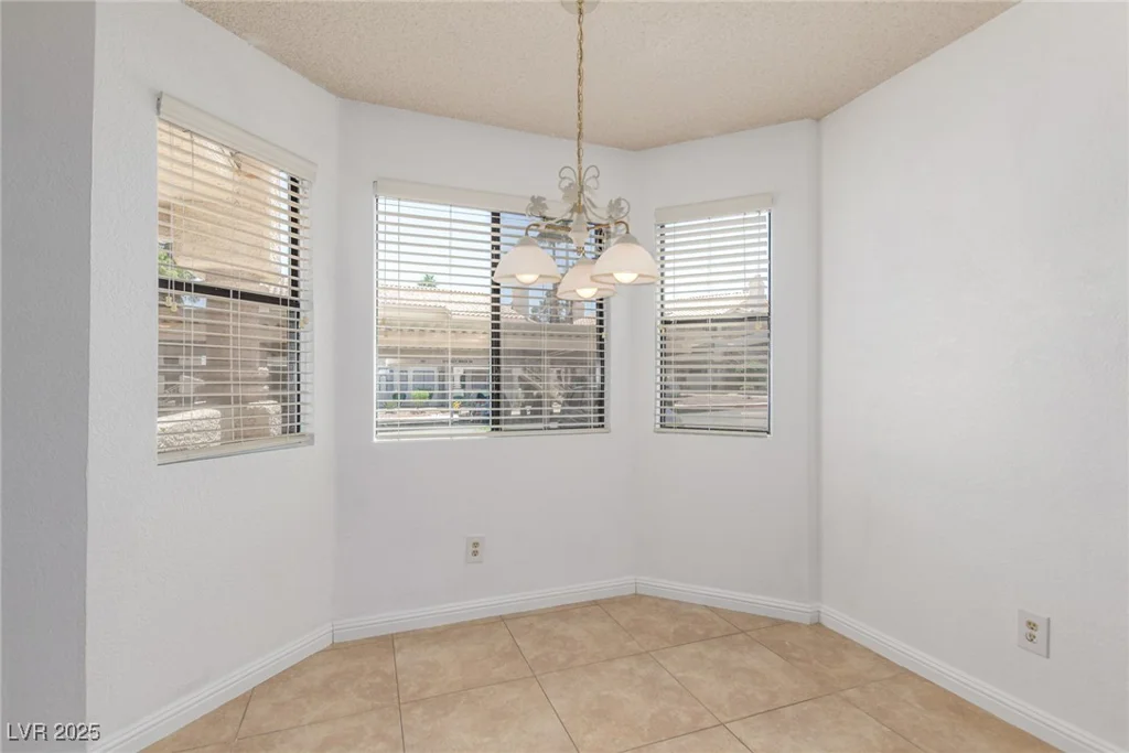 1017 Falconhead, Las Vegas, NV 89128