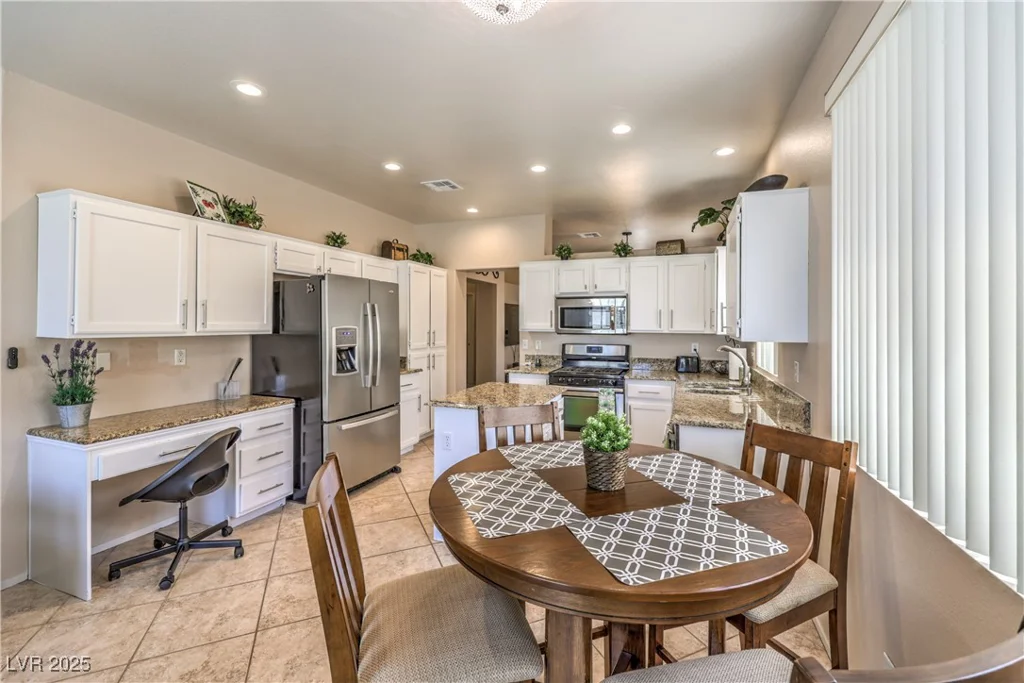 344 Golden Shore, Las Vegas, NV 89123