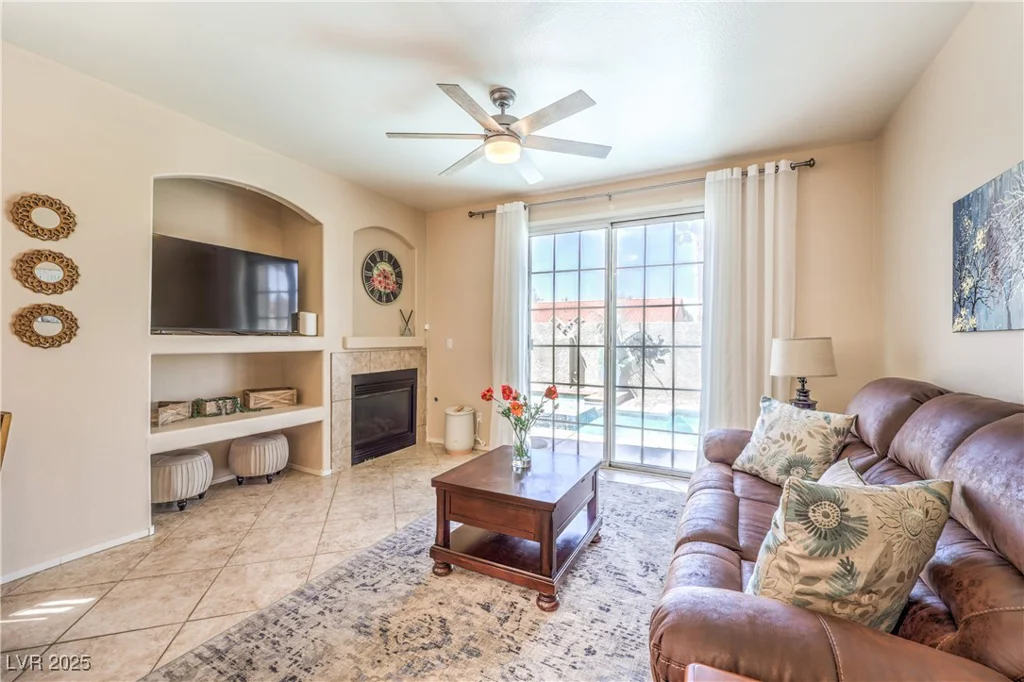 344 Golden Shore, Las Vegas, NV 89123