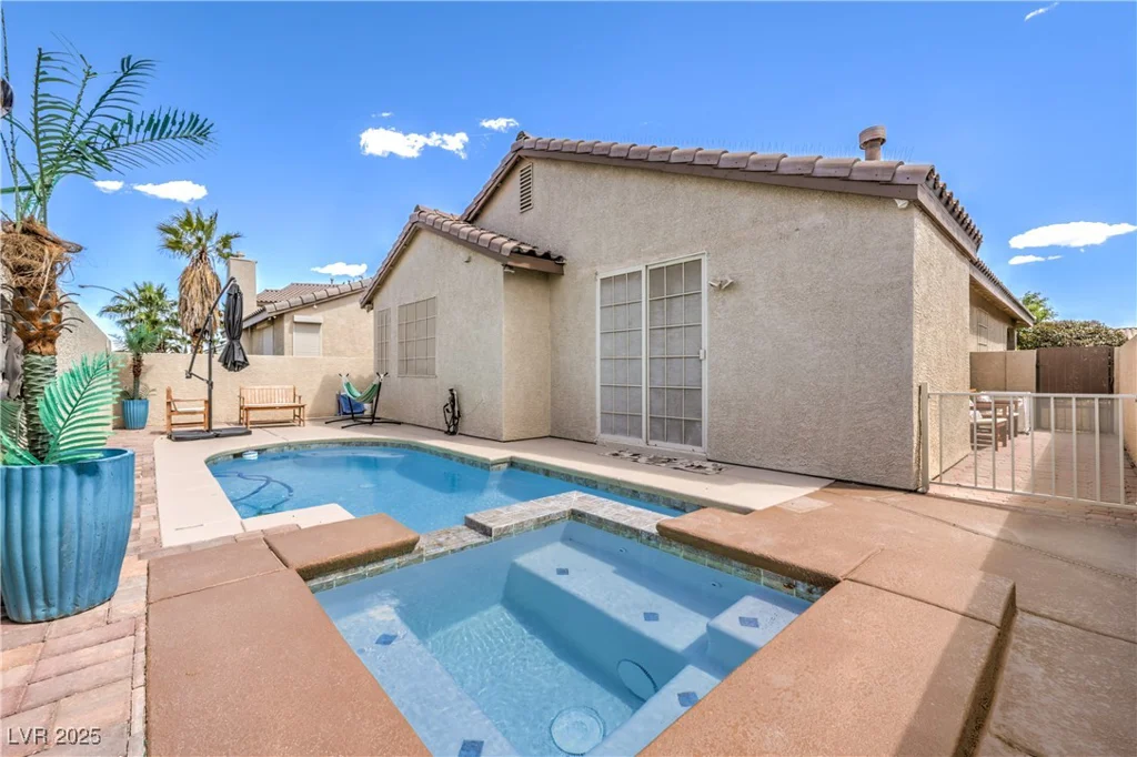 344 Golden Shore, Las Vegas, NV 89123