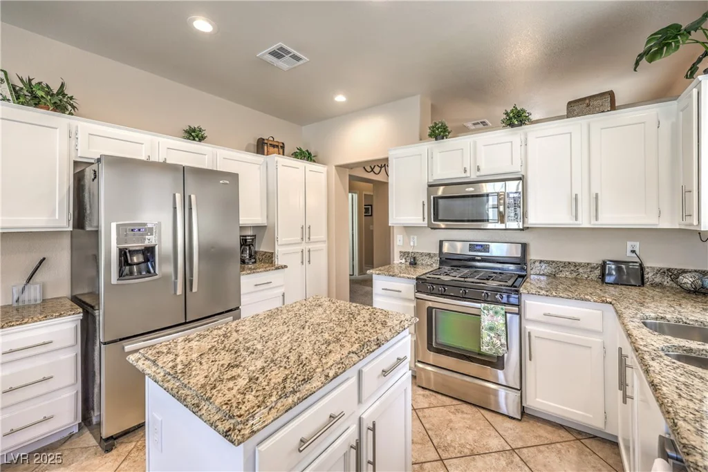 344 Golden Shore, Las Vegas, NV 89123
