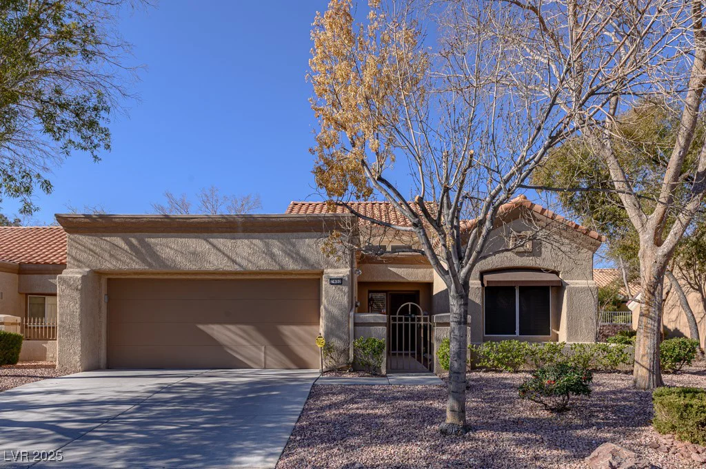 2437 Desert Butte, Las Vegas, NV 89134