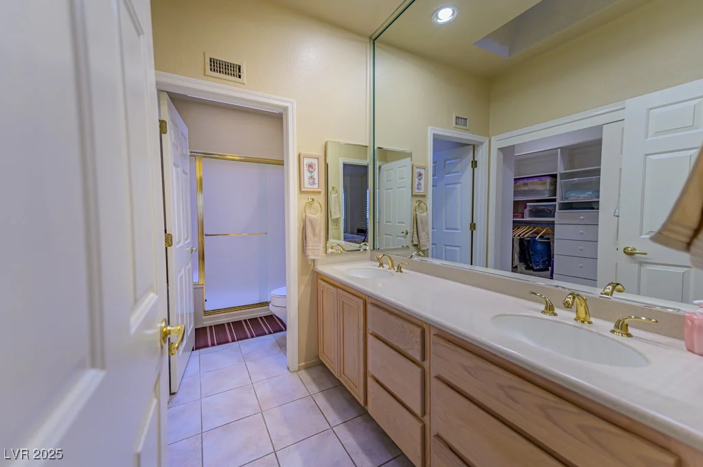 2437 Desert Butte, Las Vegas, NV 89134