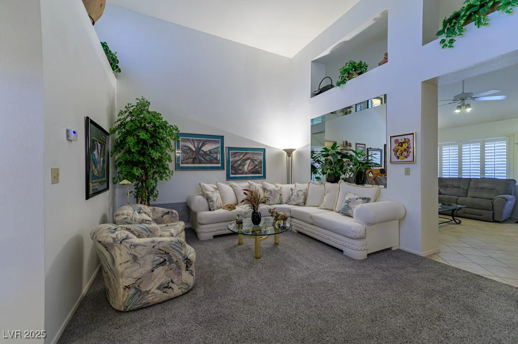 2437 Desert Butte, Las Vegas, NV 89134