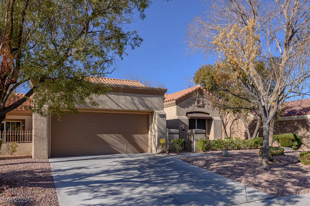 2437 Desert Butte, Las Vegas, NV 89134