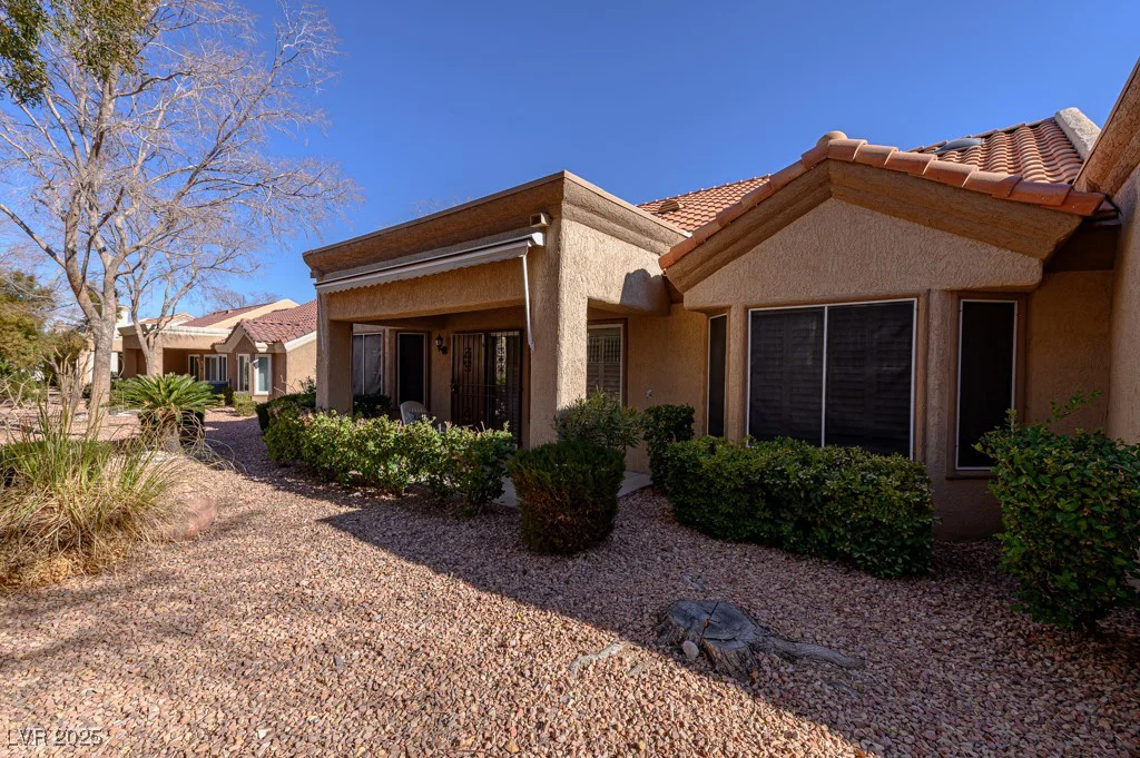 2437 Desert Butte, Las Vegas, NV 89134