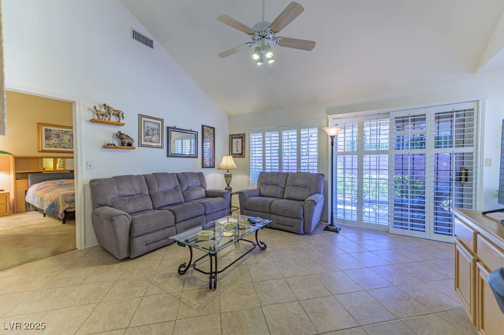 2437 Desert Butte, Las Vegas, NV 89134