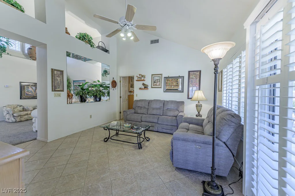 2437 Desert Butte, Las Vegas, NV 89134