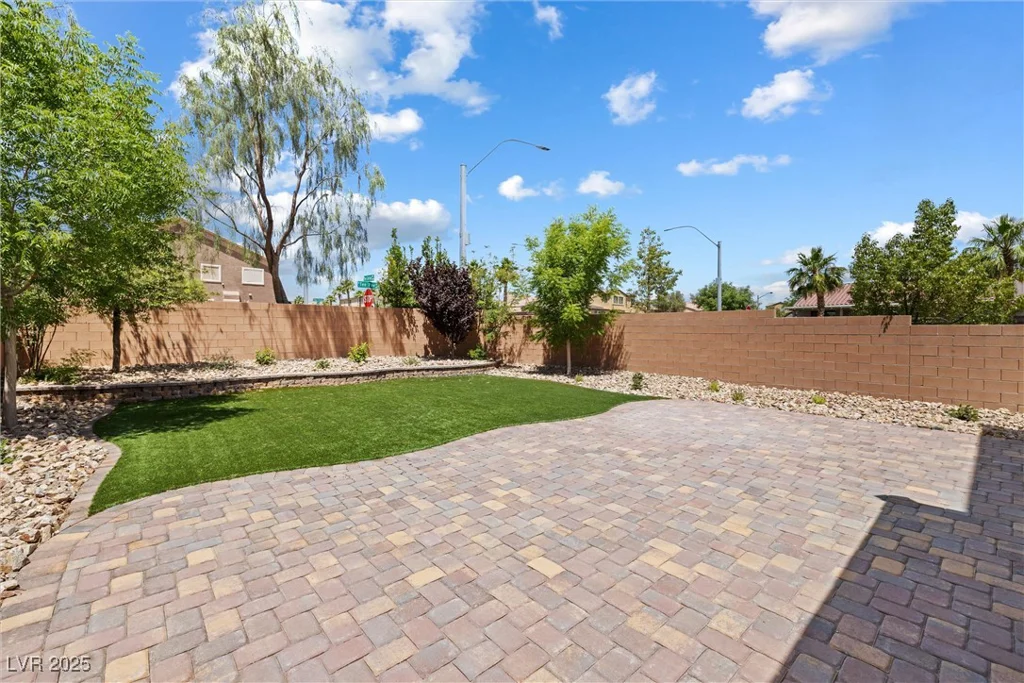 6783 Pleasant Flower, Las Vegas, NV 89149