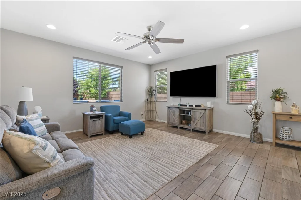 6783 Pleasant Flower, Las Vegas, NV 89149