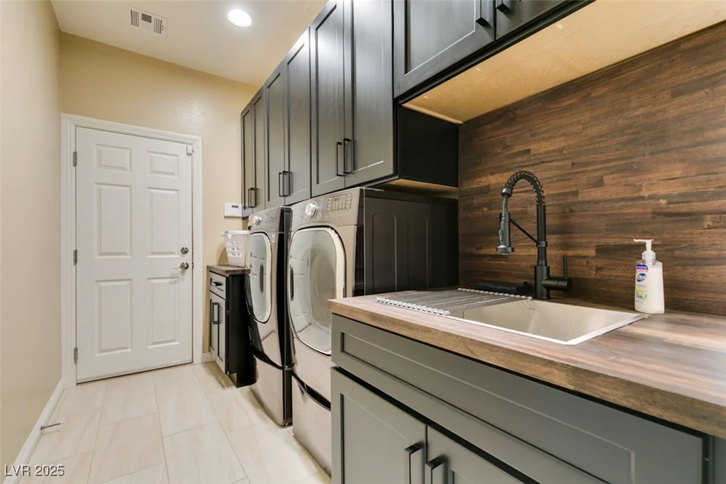 124 Strone, Henderson, NV 89012