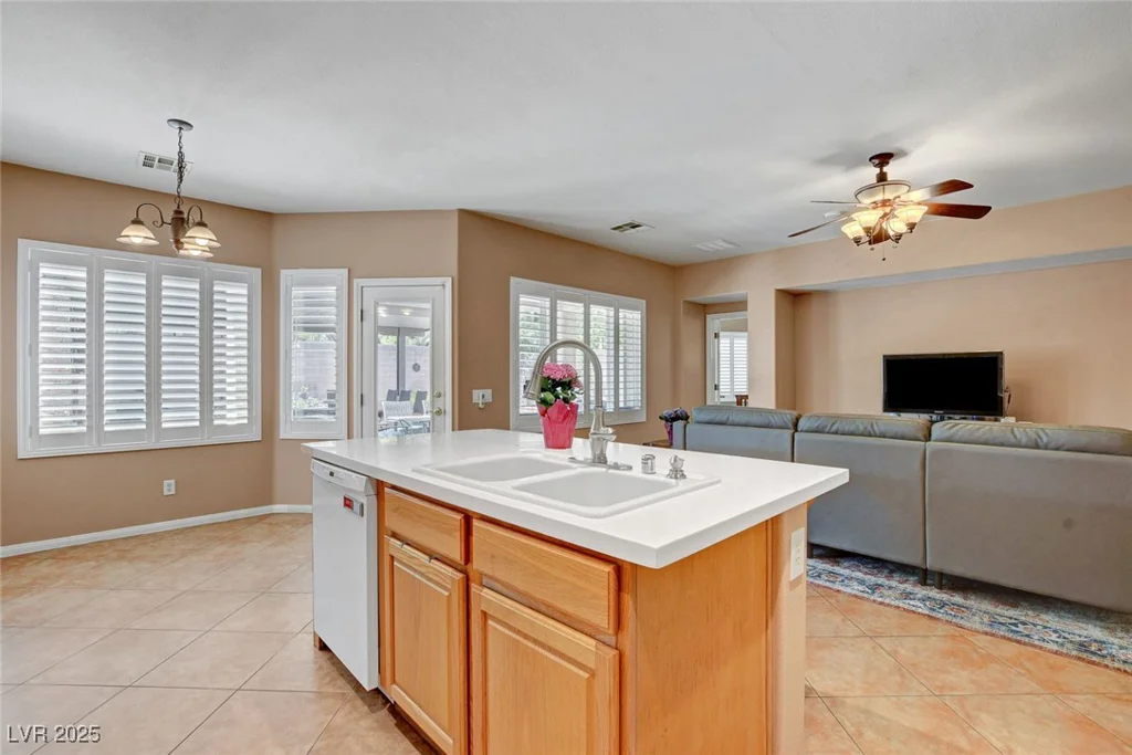 2687 Ivoryhill, Las Vegas, NV 89135