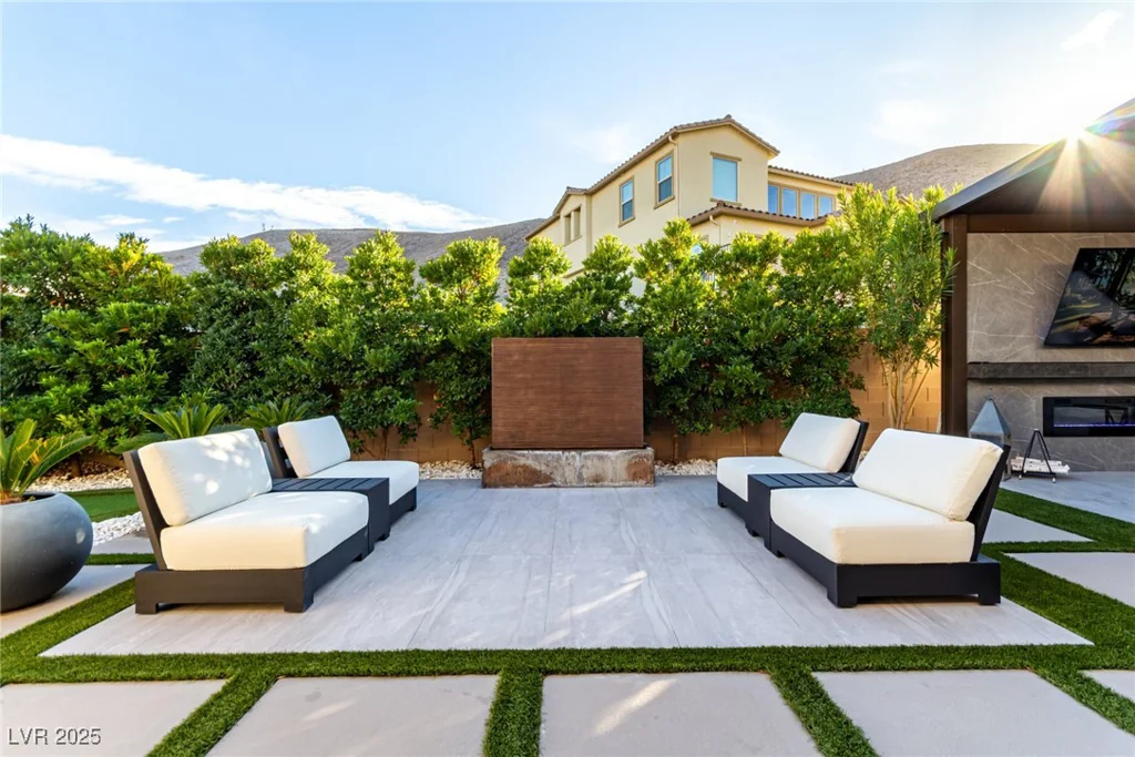 3929 Reyes, Las Vegas, NV 89141