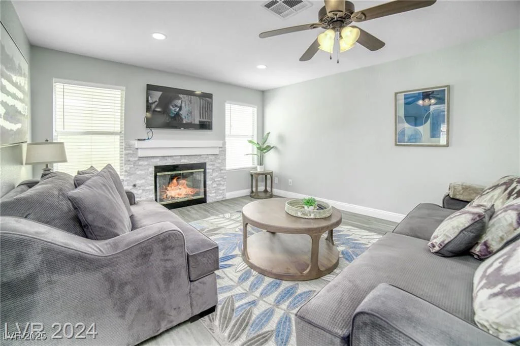 1512 Bellglen, Las Vegas, NV 89128