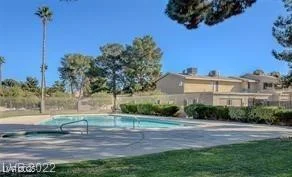 6463 Big Pine, Las Vegas, NV 89108