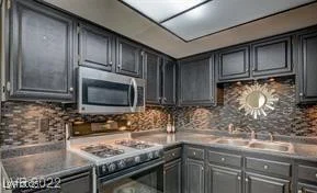 6463 Big Pine, Las Vegas, NV 89108