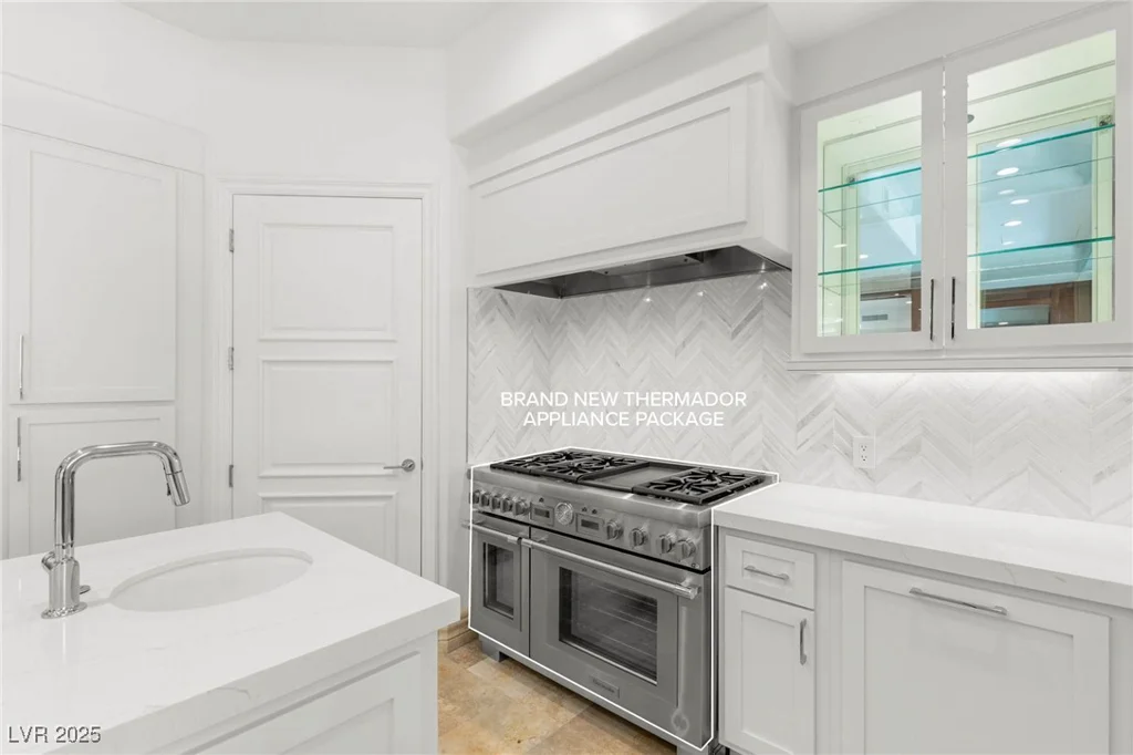 9101 Alta, Las Vegas, NV 89145