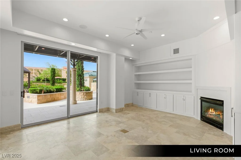 9101 Alta, Las Vegas, NV 89145