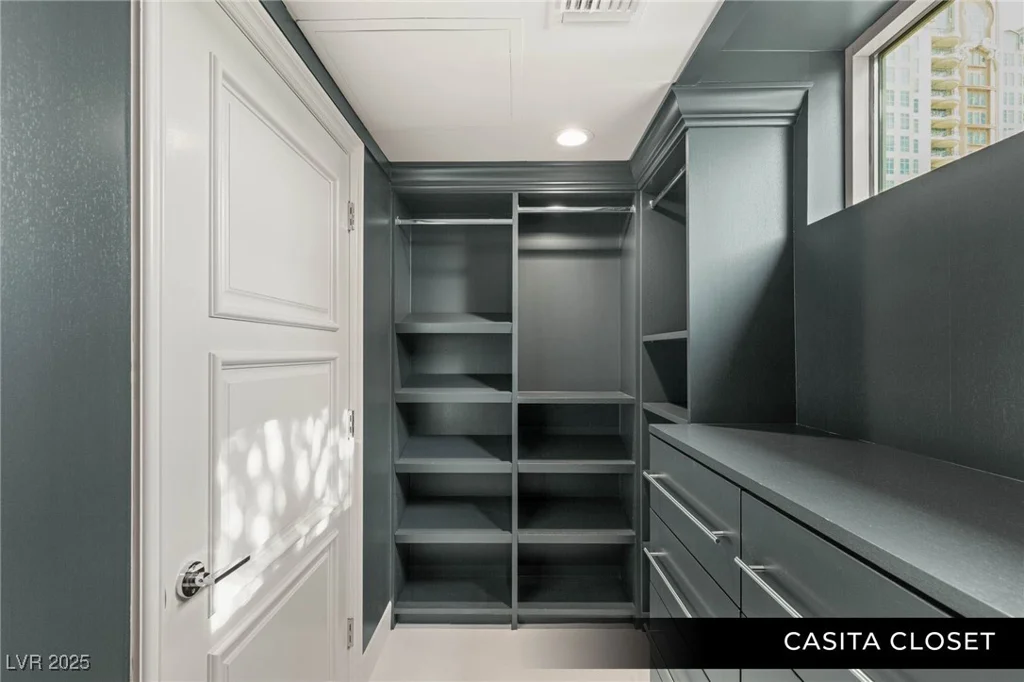 9101 Alta, Las Vegas, NV 89145