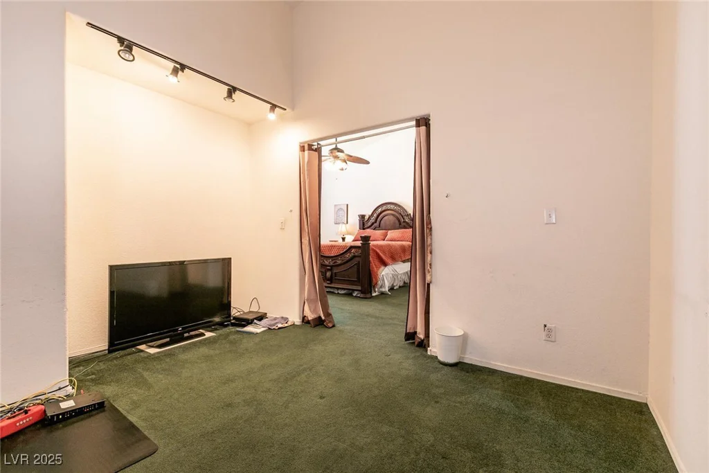 945 Stetson, Henderson, NV 89002